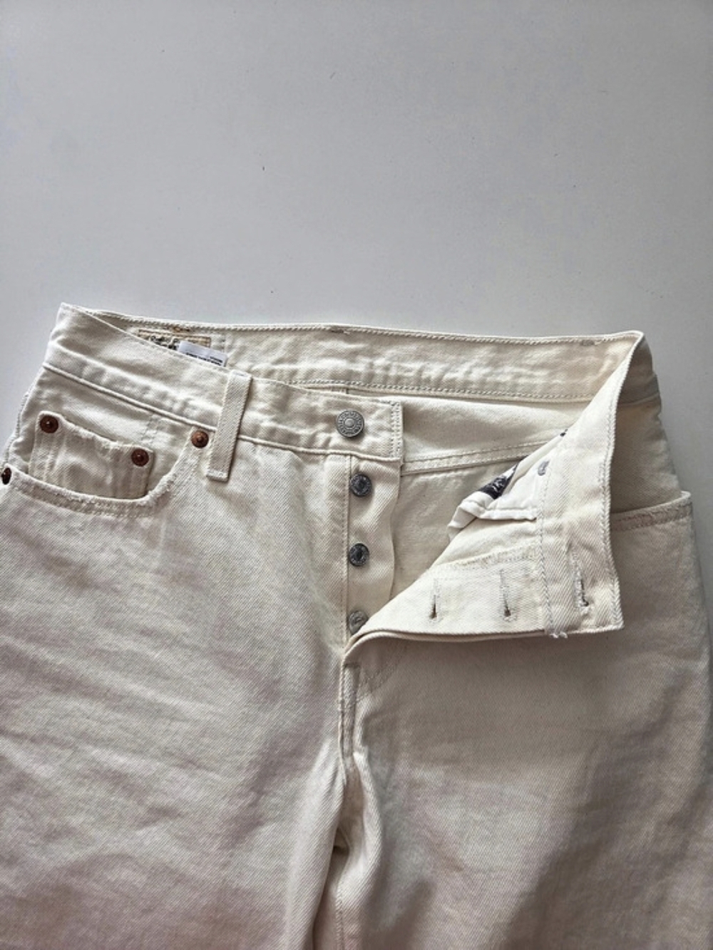 Levi's 501 Original Fit Jeans Straight Leg Jeans White Waist 25